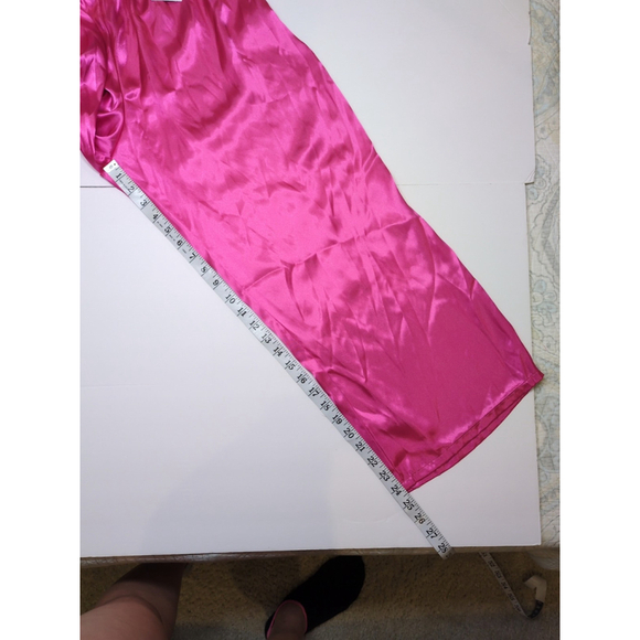 Women's Pink Satin PJ set With Fluff Fuzzy Sleeves Size Large - Picture 16 of 16